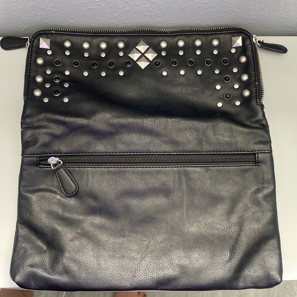 Black leather studded clutch handbag - Picture 10 of 11
